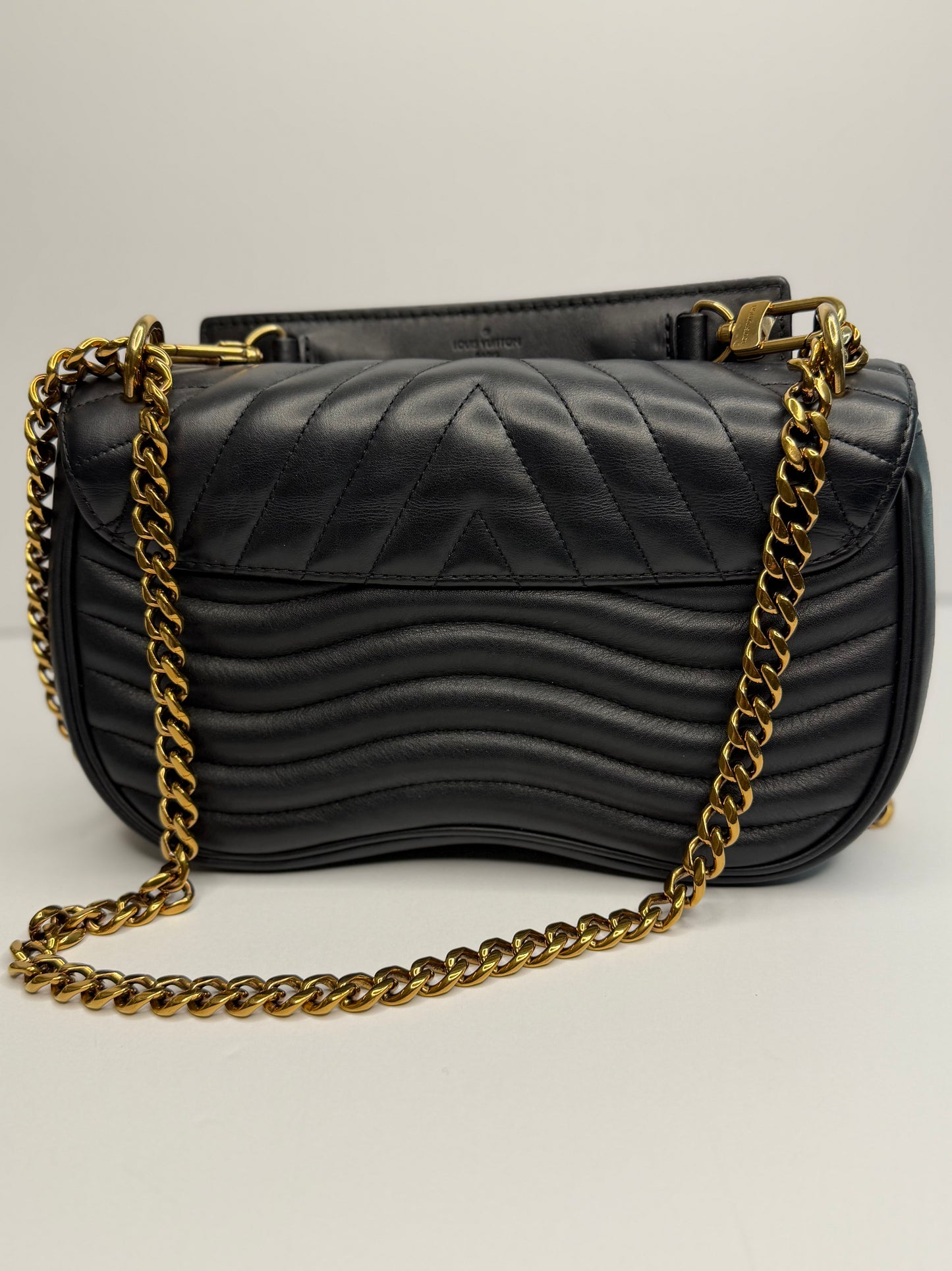 Pre-owned Louis Vuitton New Wave PM quilted leather Crossbody