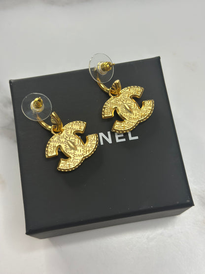 Pre-owned Chanel CC interlocking logo drop earrings