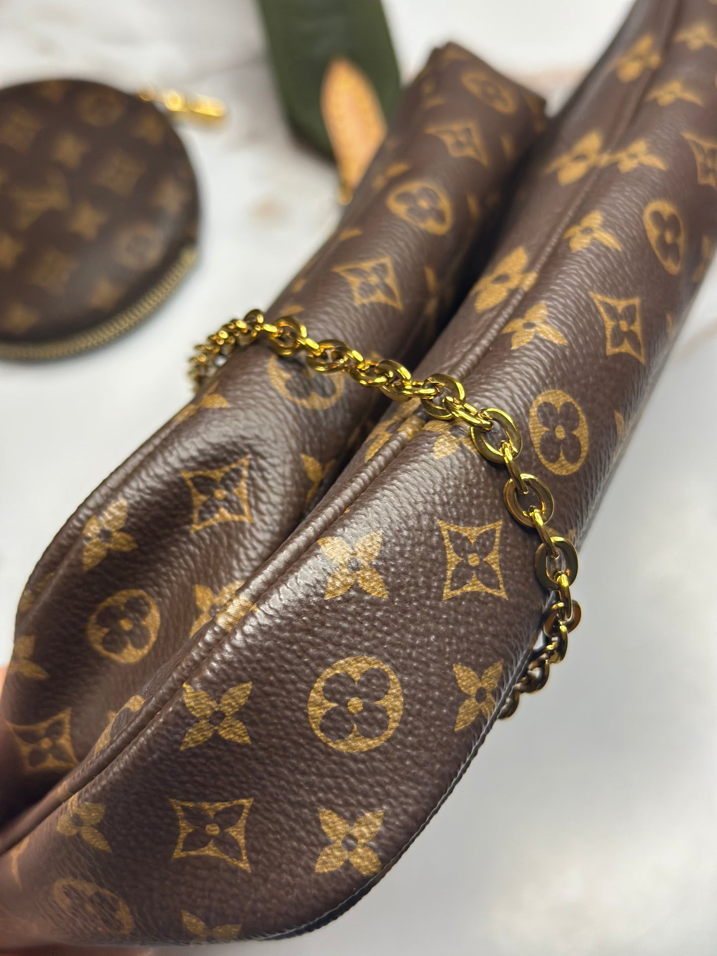 Pre-owned Louis Vuitton Monogram canvas multi Pochette accessories crossbody