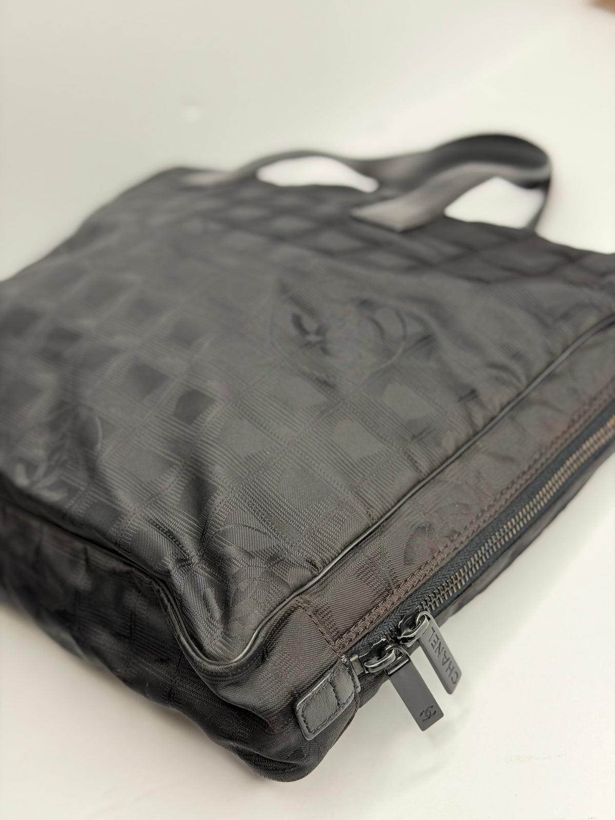 Pre-owned Chanel travel ligne nylon briefcase tote