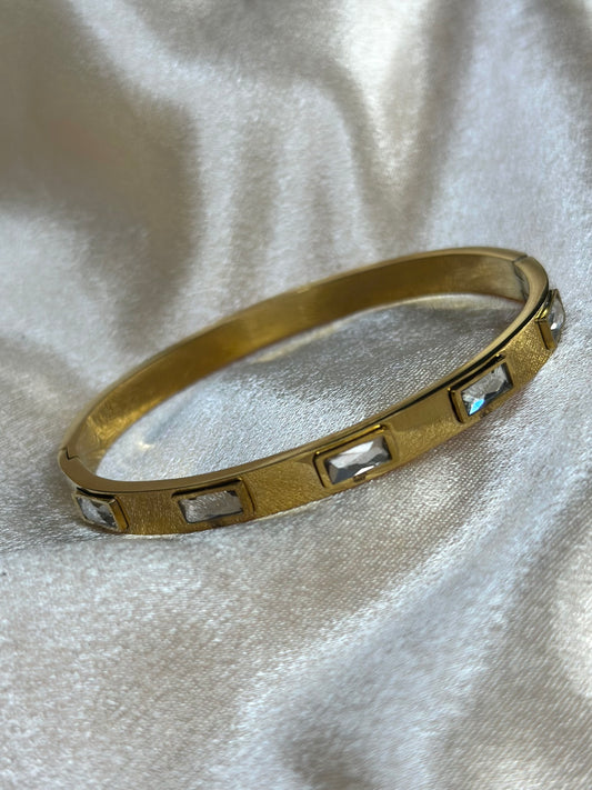 Maryland rhinestone bangle ￼