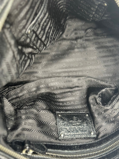 Pre-owned Prada Cervo Lux leather chain shoulder bag with a pebbled texture and silver-tone hardware