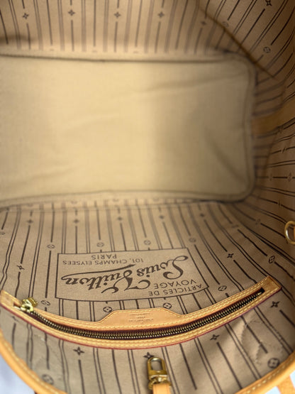 Pre-owned Louis Vuitton monogram canvas neverfull GM tote