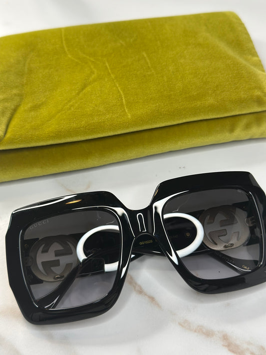 Pre-owned Gucci black oversized interlocking logo sunglasses