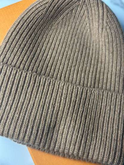 Pre-owned Louis Vuitton Knitted cashmere women’s tan beanie