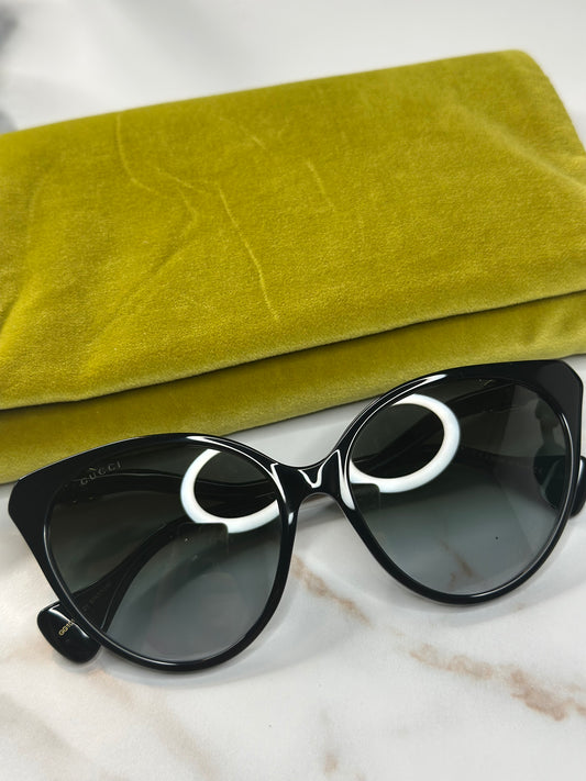 Pre-owned Gucci GG Marmont cat eye sunglasses