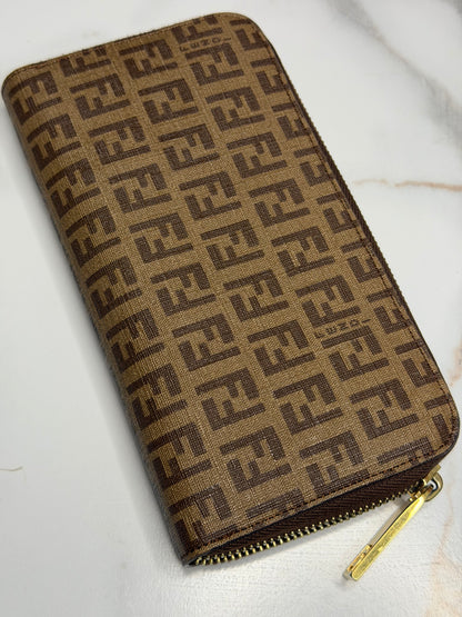 Pre-owned Fendi Spalmati Forever Zip Around Wallet