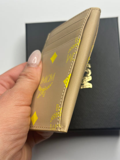 Pre-owned MCM beige color splash card holder