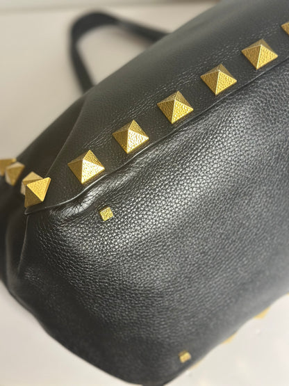 Pre-owned Valentino leather rockstud shoulder tote