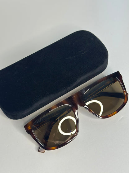 Pre-owned Gucci tortoise unisex sunglasses