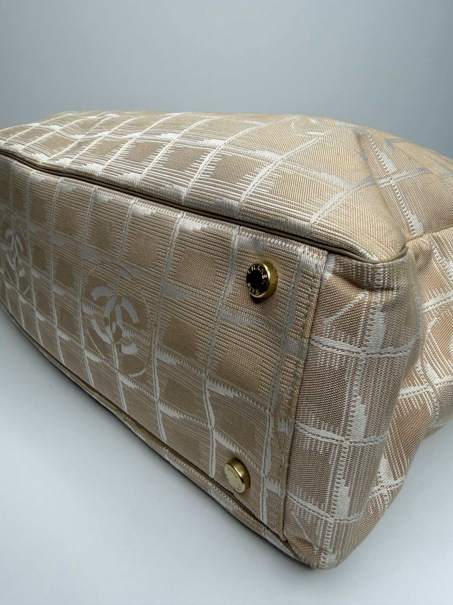 Pre-owned Chanel beige nylon Travel Line Tote Bag