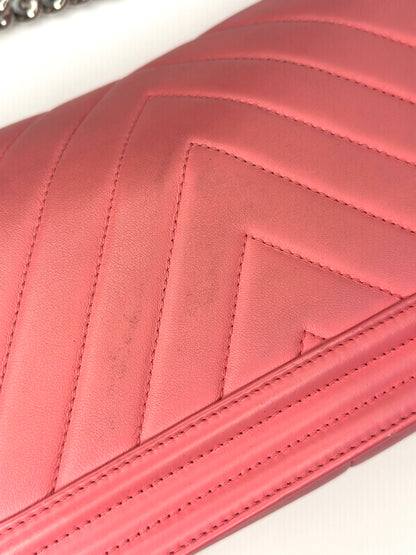 Pre-owned Chanel 2016 Pink Chevron Quilted Old Medium Boy Crossbody