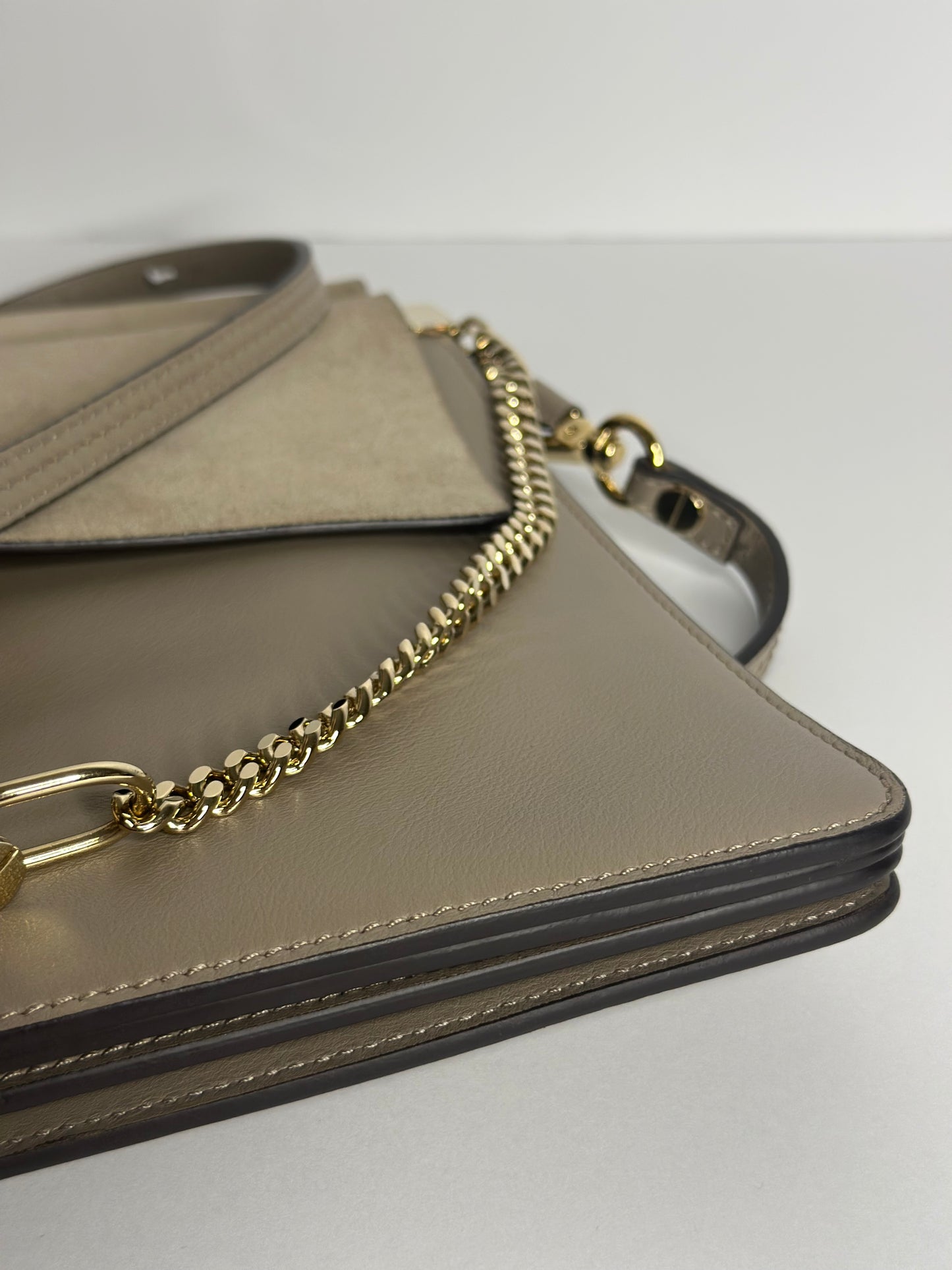 Pre-owned Chloe Chloé Faye shoulder bag in Motty Grey