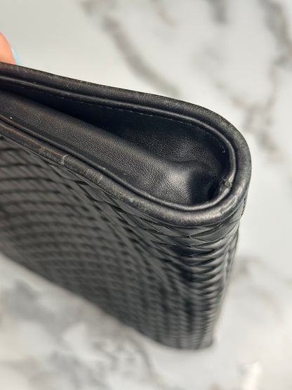 Pre-owned Bottega Venetta black Intrecciato woven clutch bag