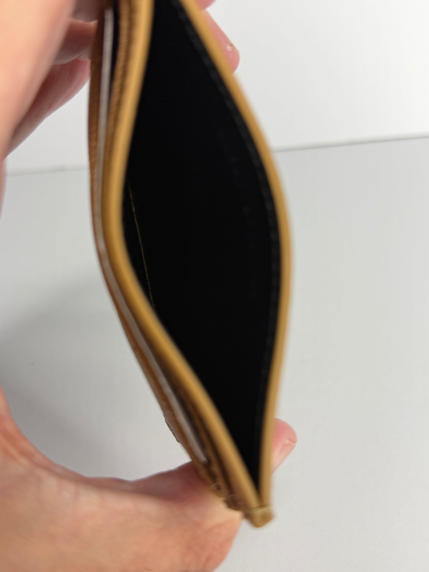 Pre-owned Saint Laurent camel leather card holder