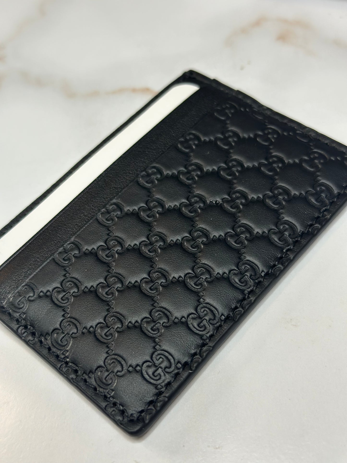 Pre-owned Gucci GG Microguccisima black leather card holder
