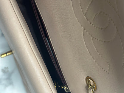 Pre-owned Chanel Diana nude pink Lambskin & calfskin leather shoulder bag