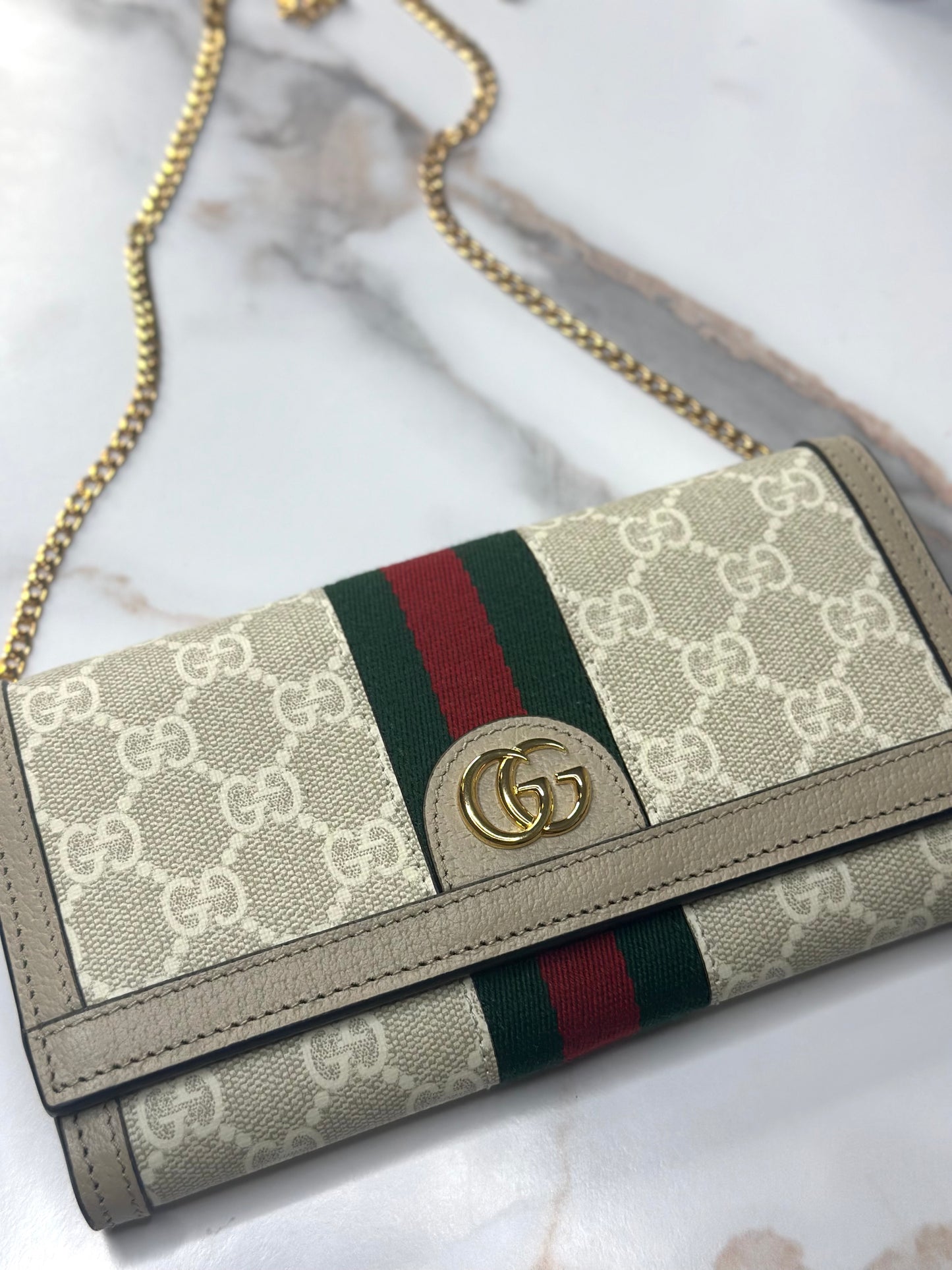 Pre-owned Gucci GG Ophidia Beige & white wallet on chain