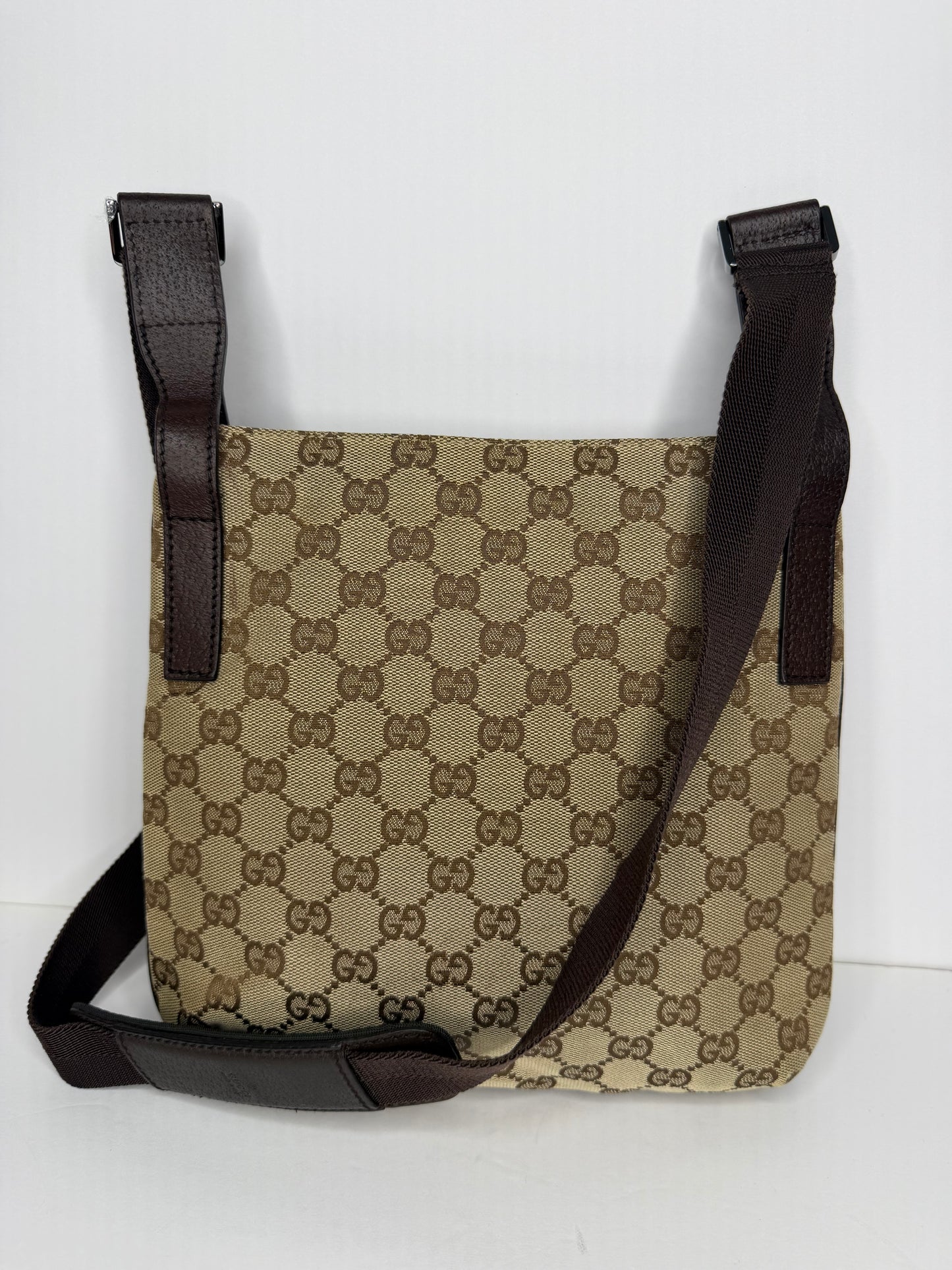Pre-owned Gucci GG Canvas crossbody messenger