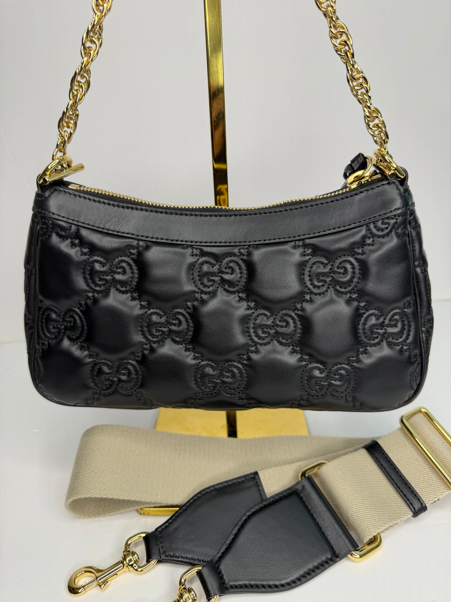Pre-owned Gucci Calfskin GG Matelasse Chain Handbag Black crossbody