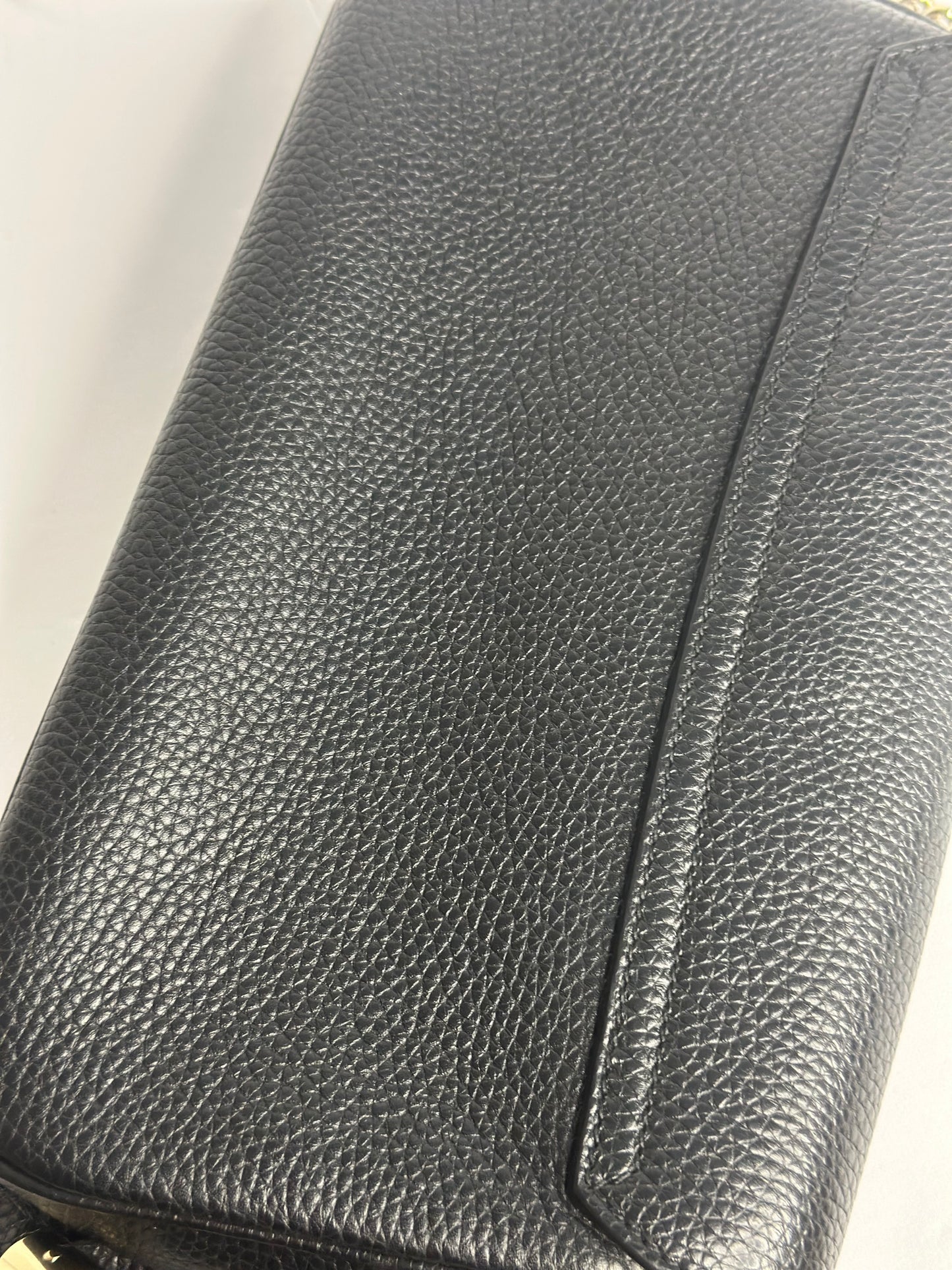Pre-owned Gucci Black pebbled leather interlocking logo Soho, Crossbody and wallet