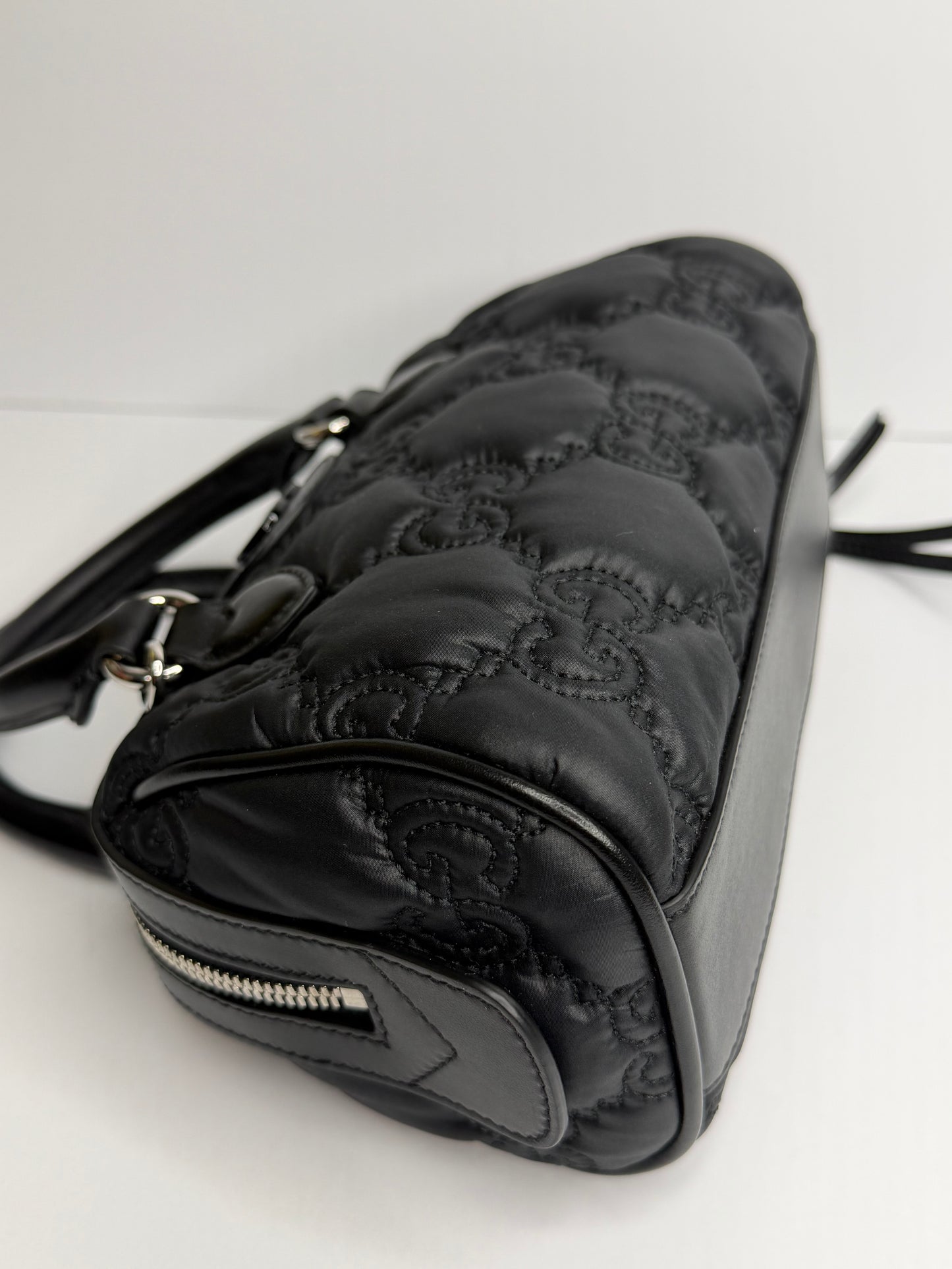 Pre-owned Gucci GG Matelassé Black Leather Top Handle two way tote