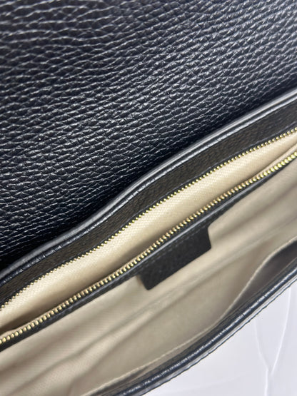 Pre-owned Gucci Black pebbled leather interlocking logo Soho, Crossbody and wallet