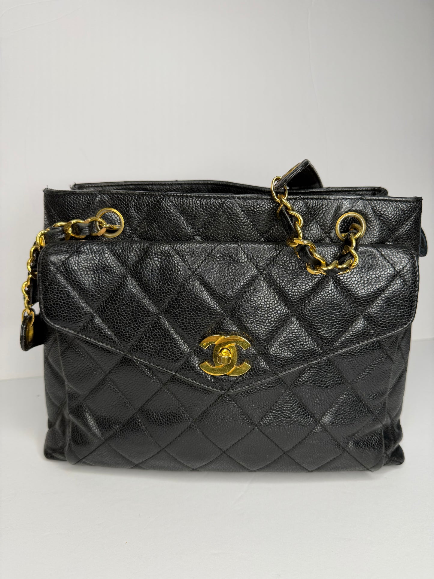 Pre-owned Chanel 1994-1996 quilted caviar leather front pocket shoulder tote