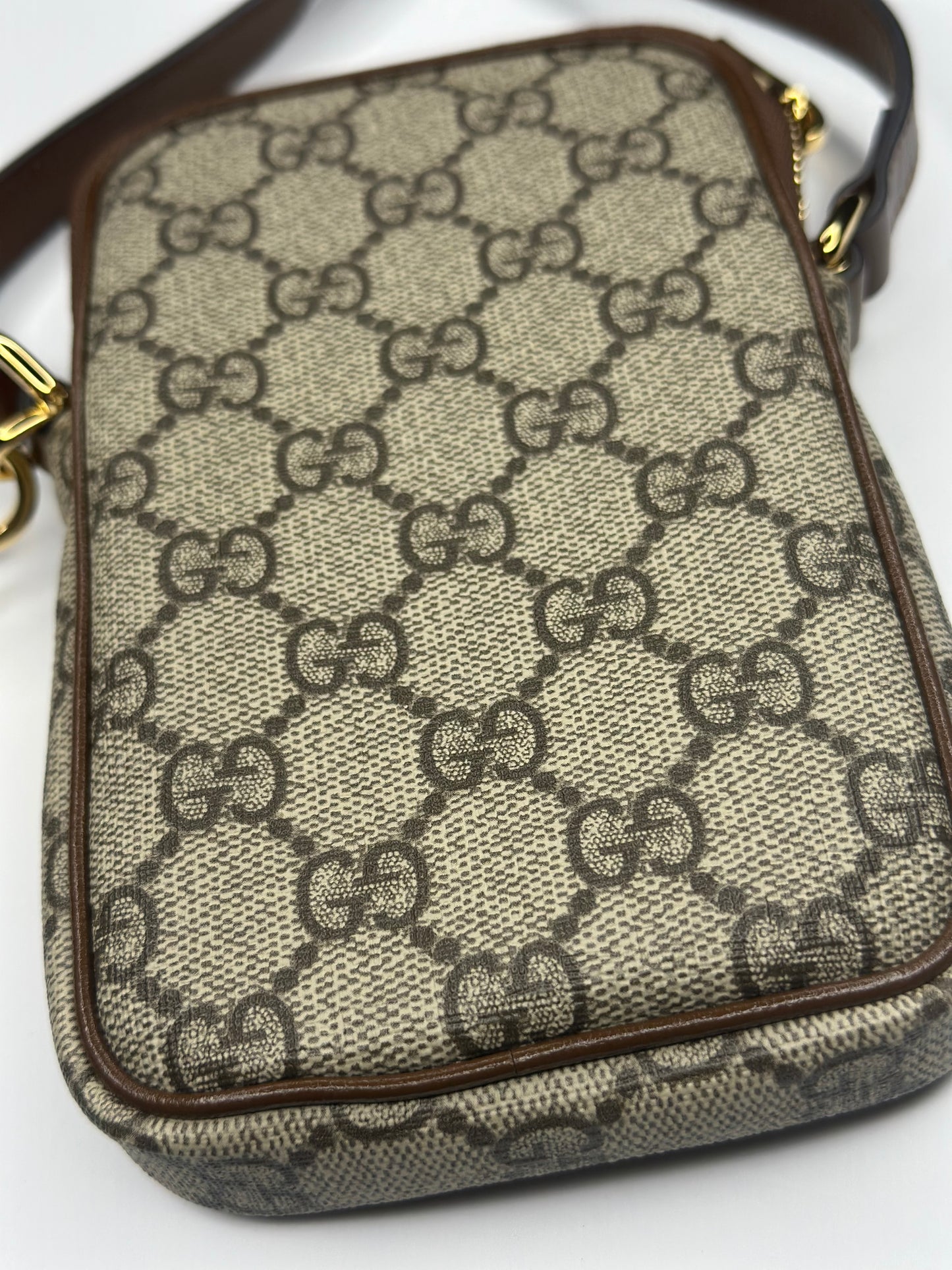 Pre-owned Gucci GG Supreme Interlocking G phone crossbody bag