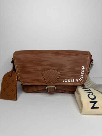Pre-owned Louis Vuitton brown 2023 Epi Montsouris Messenger crossbody