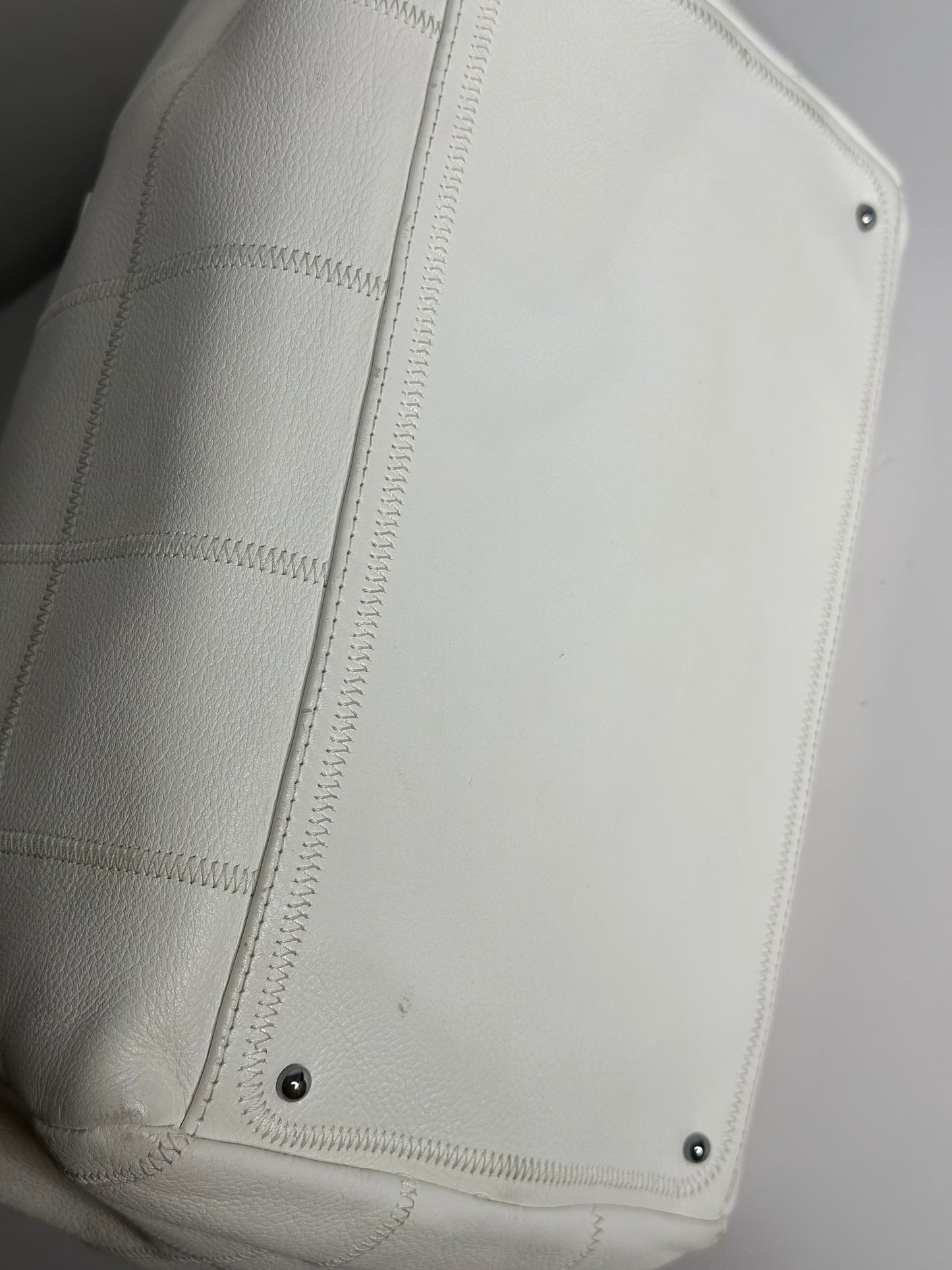 Pre-owned Chanel white calfskin leather LAX bowler bag