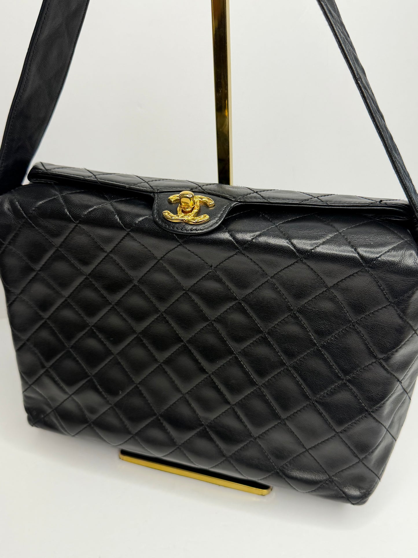 Pre-owned Chanel vintage 1992-1994 quilted lambskin shoulder bag