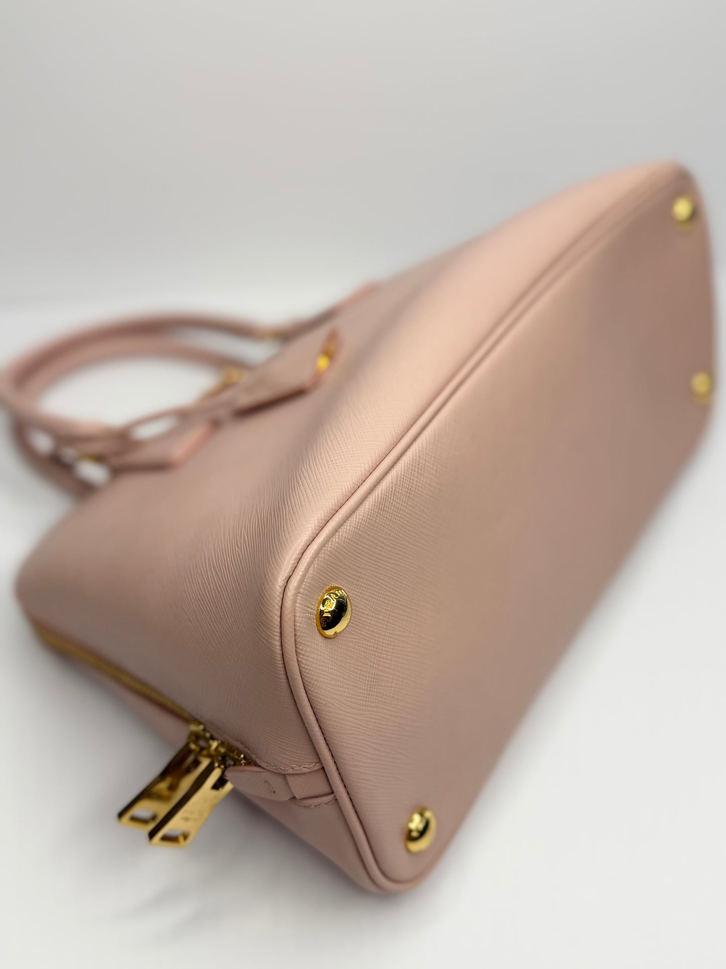 Pre-owned Prada Promenade Small Saffiano Leather Shoulder Bag Pink