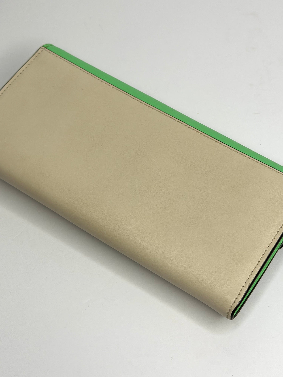 Pre-owned Fendi FF diamonds green x cream continental wallet