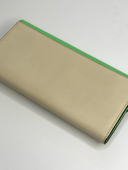 Pre-owned Fendi FF diamonds green x cream continental wallet