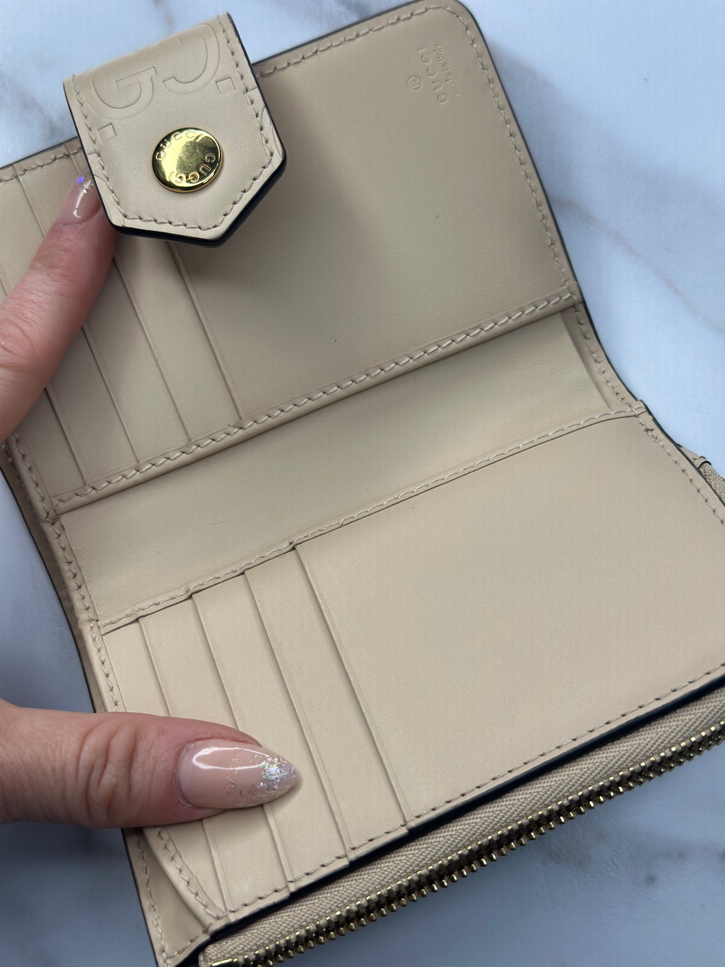 Pre-owned Gucci beige Guccissima compact wallet
