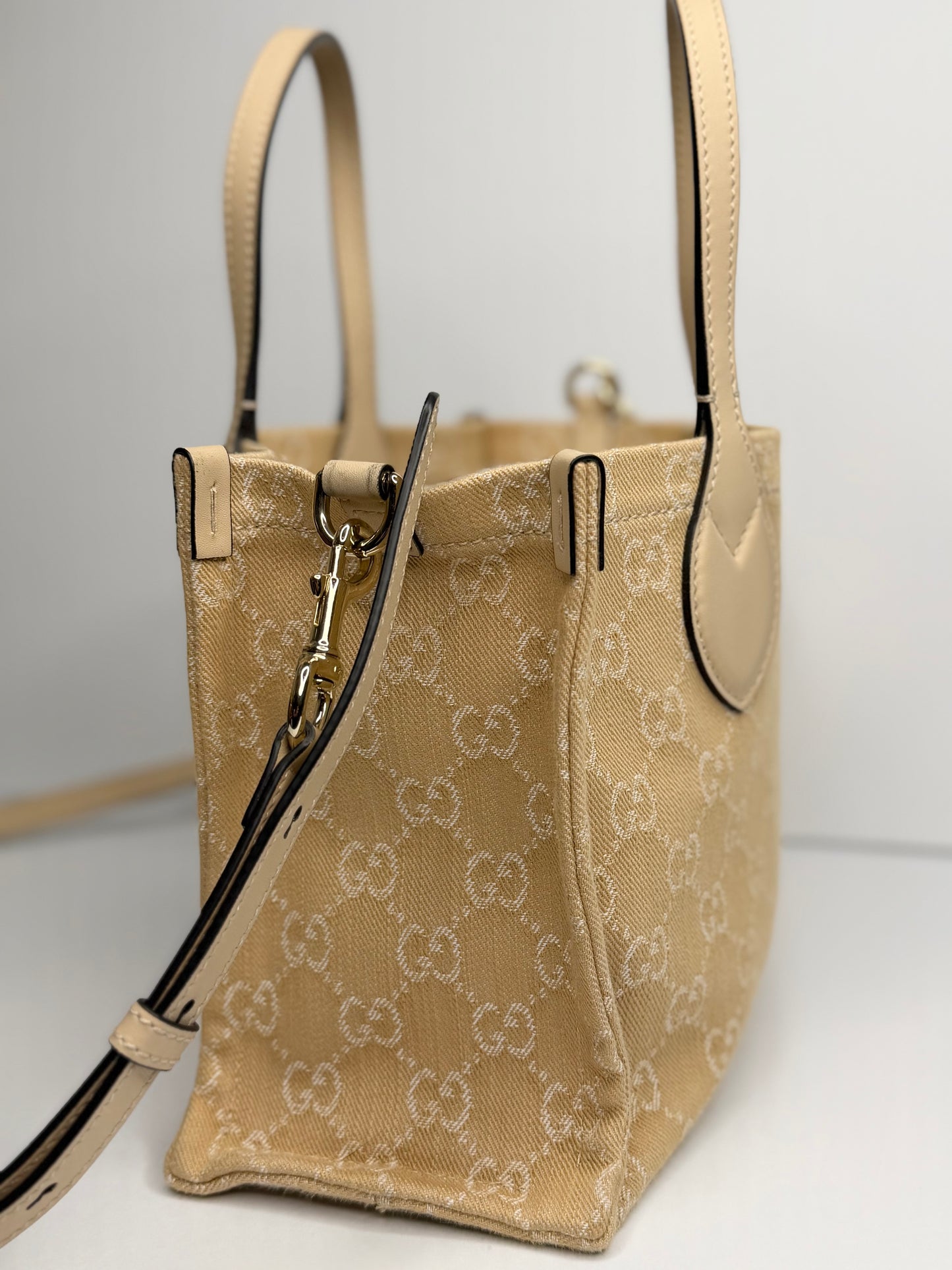 Pre-owned Gucci Beige Ophidia Shopper Tote GG Denim Medium