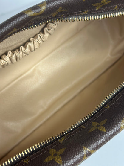 Pre-owned Louis Vuitton monogram canvas toiletry 28 pouch