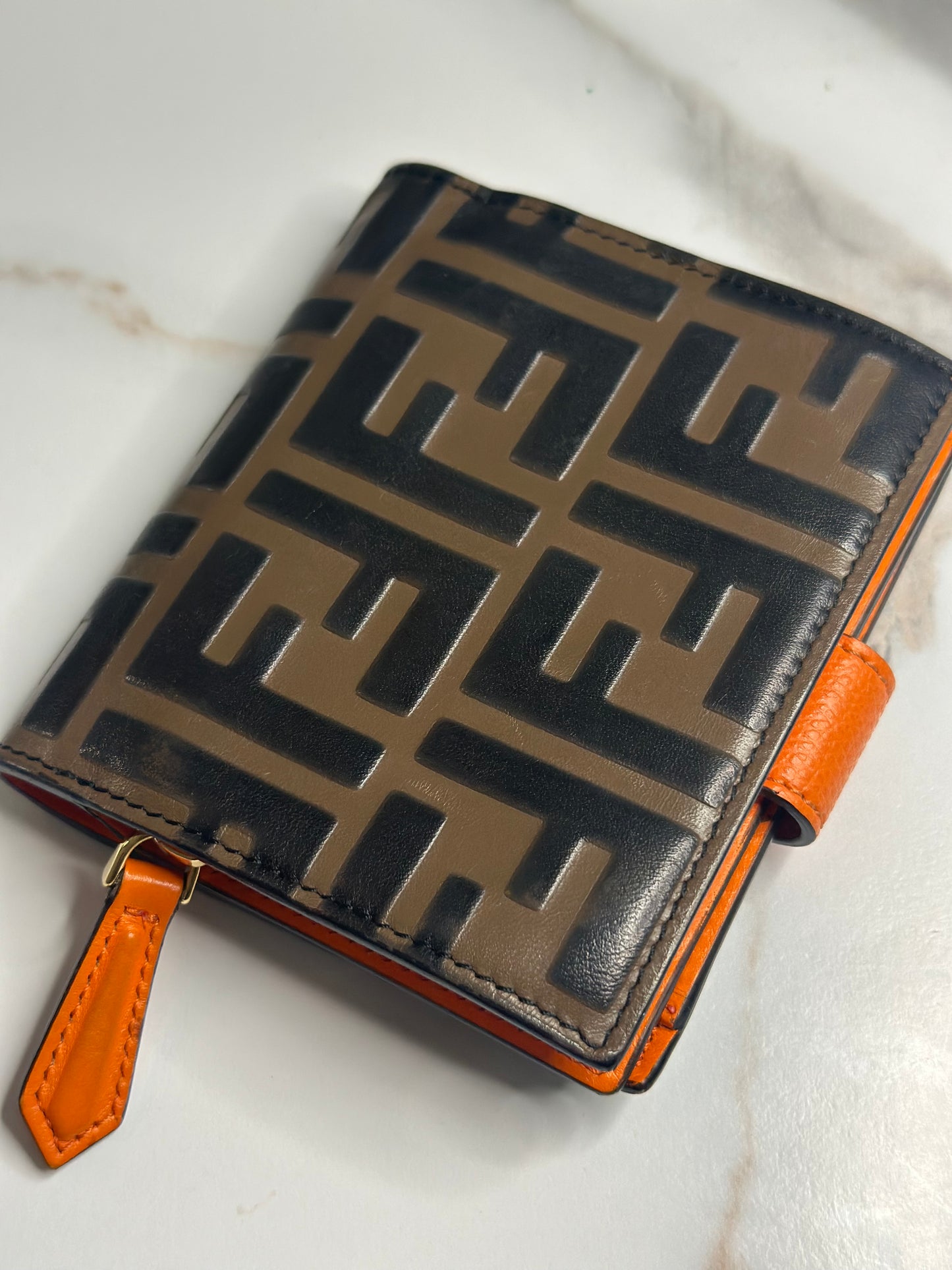 Pre-owned Fendi Zucca embossed leather compact wallet