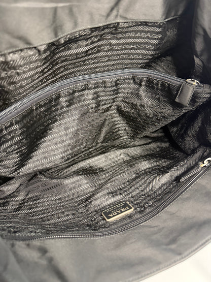 Pre-owned Prada black nylon shoulder tote