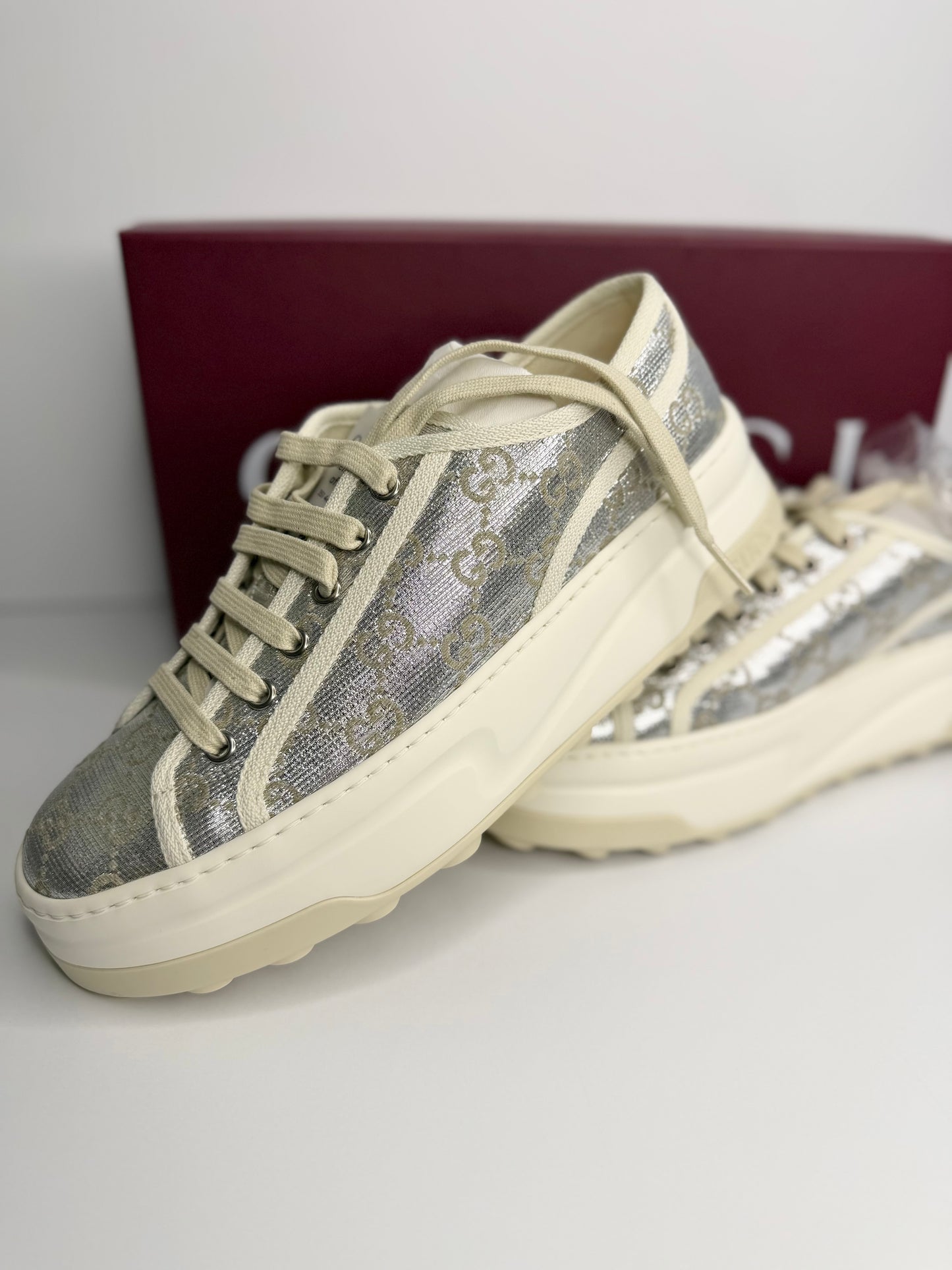 Pre-owned Gucci Women’s platform sneakers NWT size 10