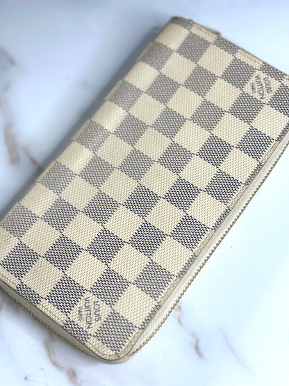 Pre-owned Louis Vuitton Damier azur zippy wallet