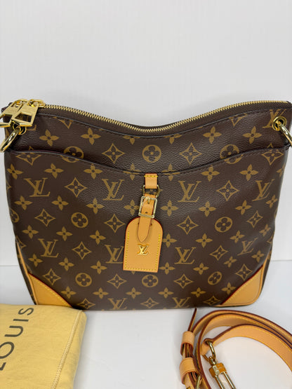 Pre-owned Louis Vuitton Monogram Canvas Odeon MM crossbody