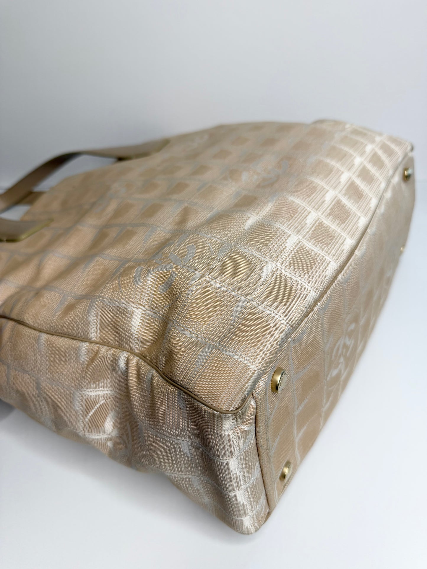 Pre-owned Chanel beige nylon Travel Line Tote Bag