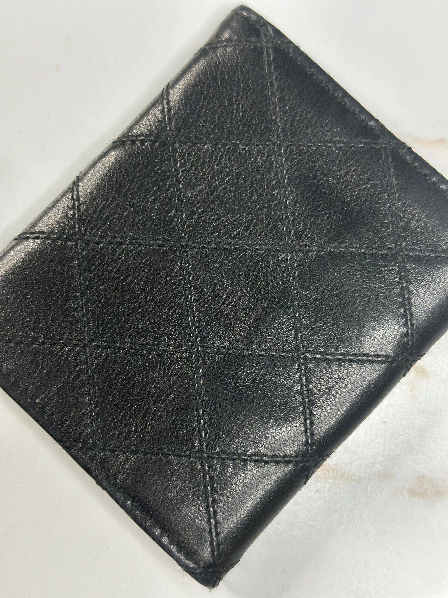 Pre-owned Chanel quilted calf skin leather Vintage card holder