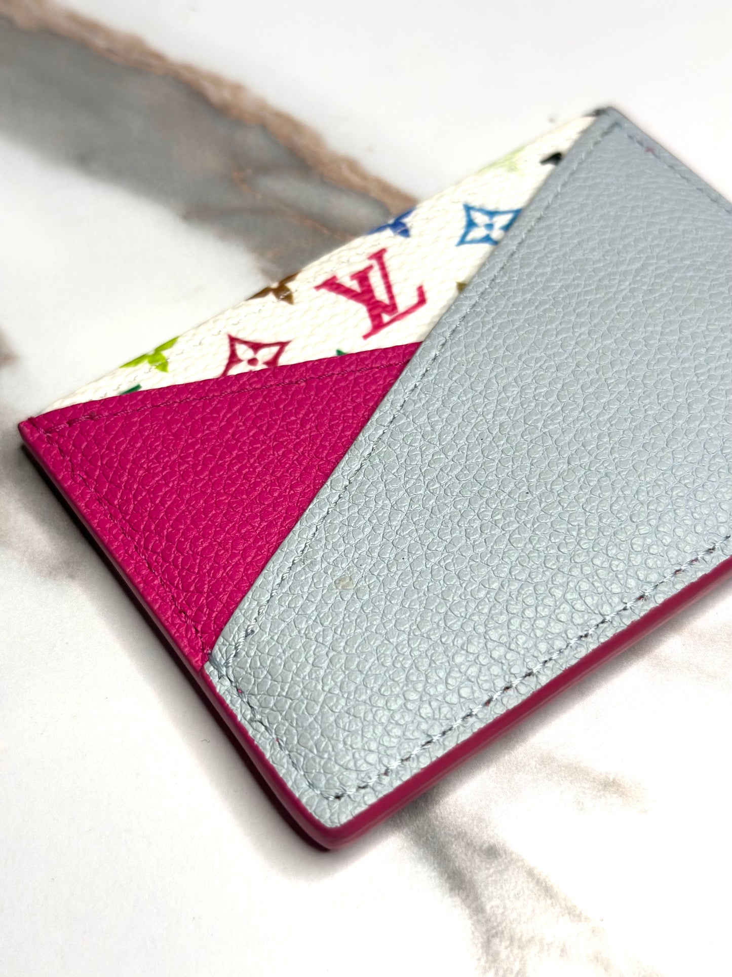 Pre-owned Louis Vuitton x Takashi Murakami Criss-Cross Card Holder in Kawaii Pink