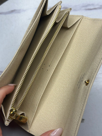 Pre-owned Louis Vuitton Damier azur Sarah Wallet