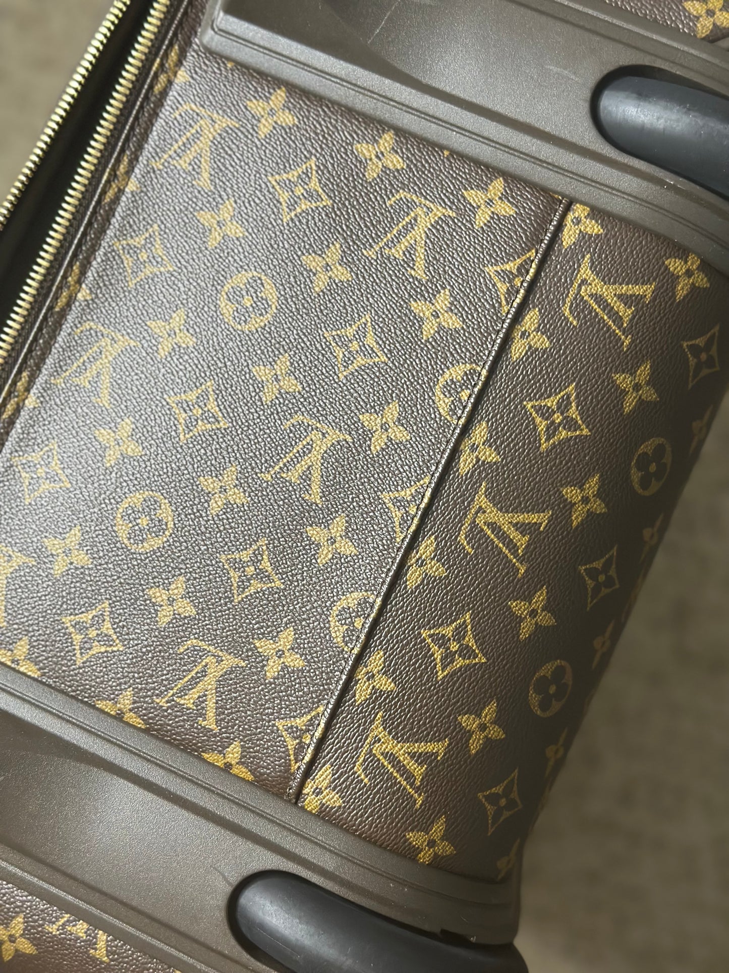 Pre-owned Louis Vuitton monogram canvas Pegase 65 rolling luggage