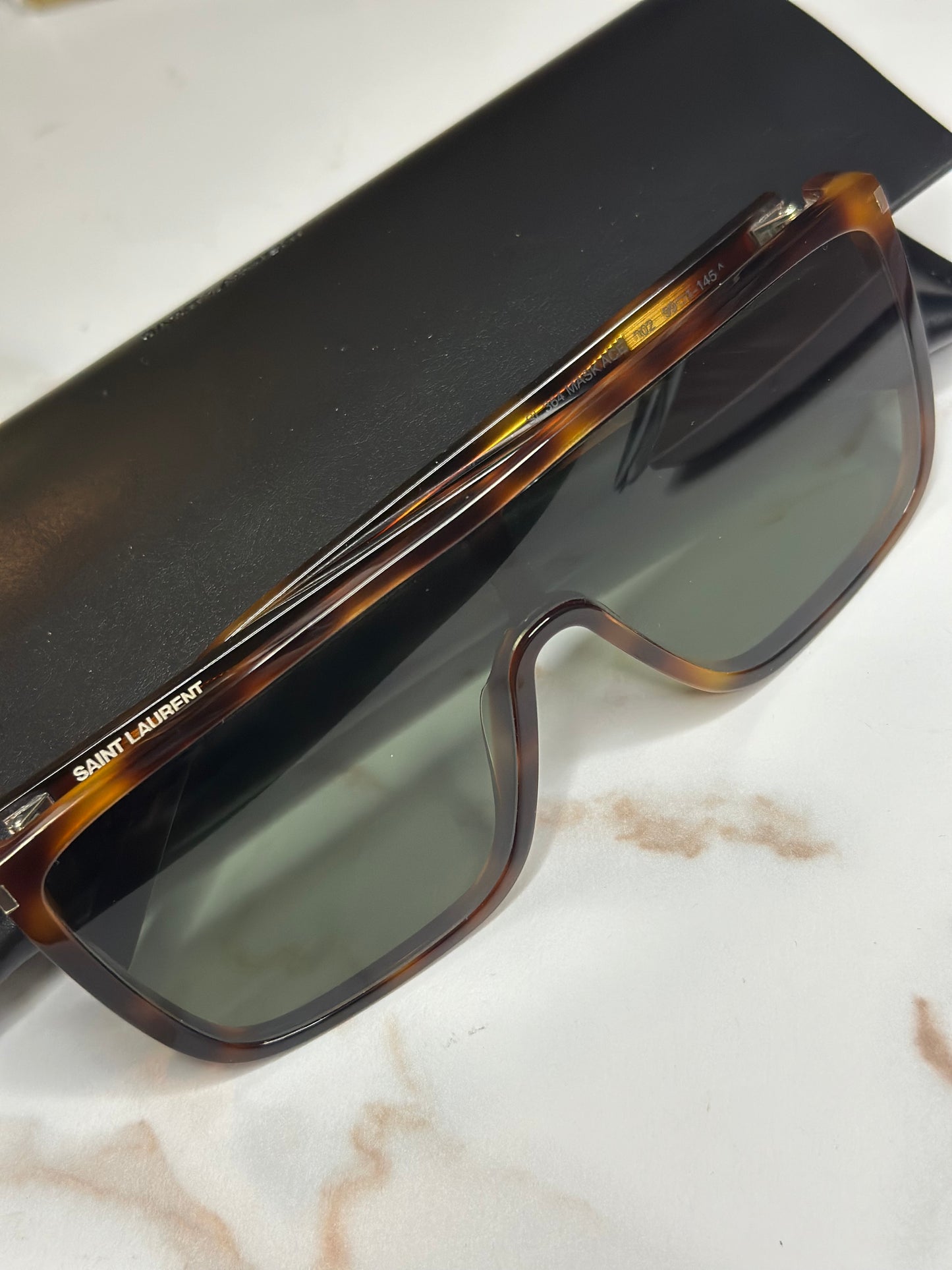 Pre-owned Saint Laurent tortoise sunglasses