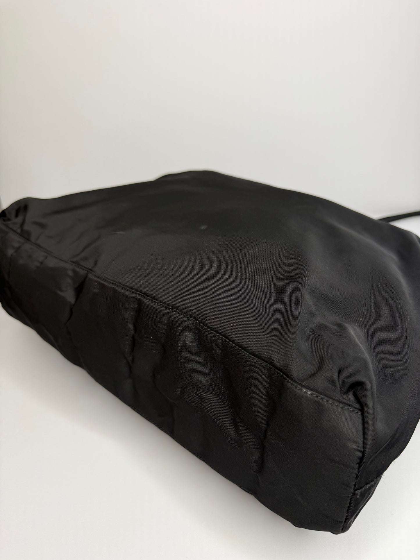 Pre-owned Prada black nylon shoulder tote